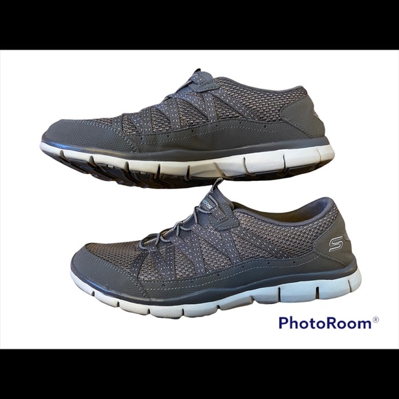 Sketchers Womens Gratis Strolling Athletic Shoe NWOT - Picture 5 of 6